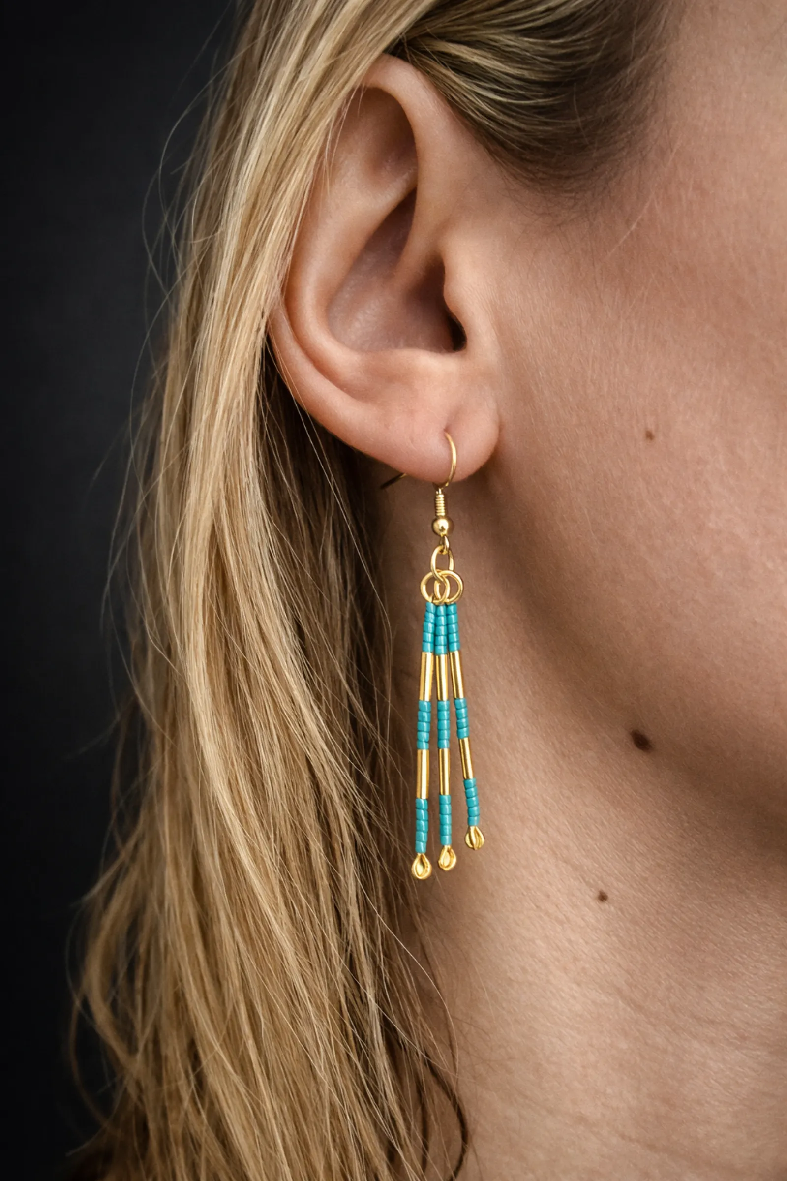 Line Rhythm Earrings – Turquise- Gold
